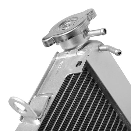 For Suzuki GSX-R 600 / GSX-R 750 2001-2003 22MM Aluminum Cooling Radiator 17710-35F10